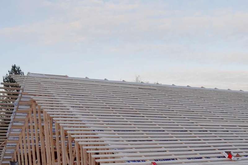 Uudisrakennus (katto)